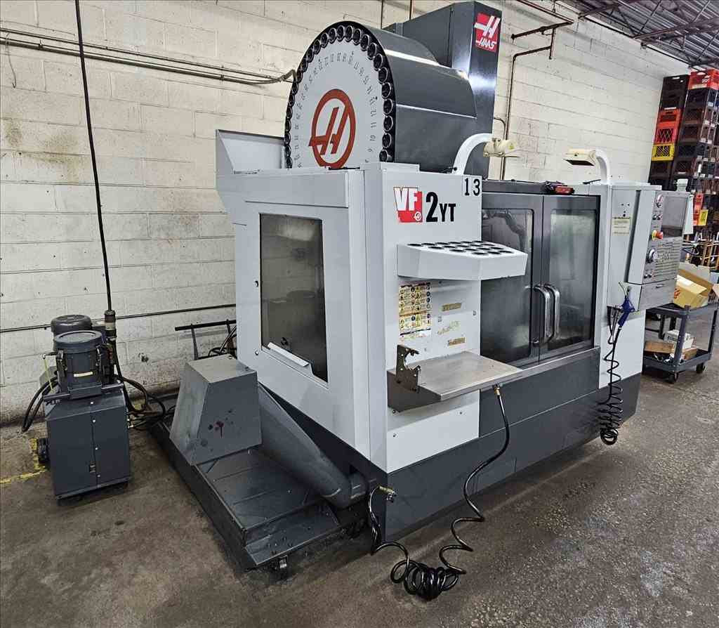Haas VF-2YT VMC, 2015 - TSC, Chip Auger, 40 ATC - Image 3